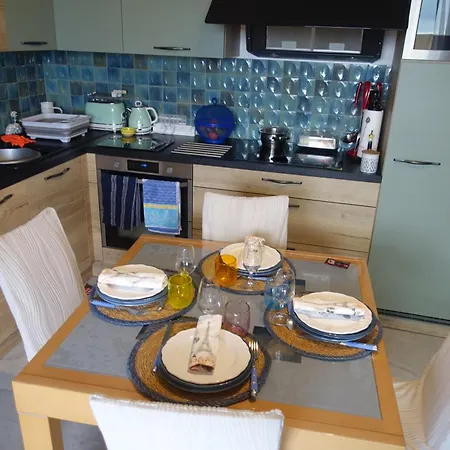 Charme Mediterranee Vue Mer Piscine Terrasse Clim Parking Gratuit 公寓 邦多勒